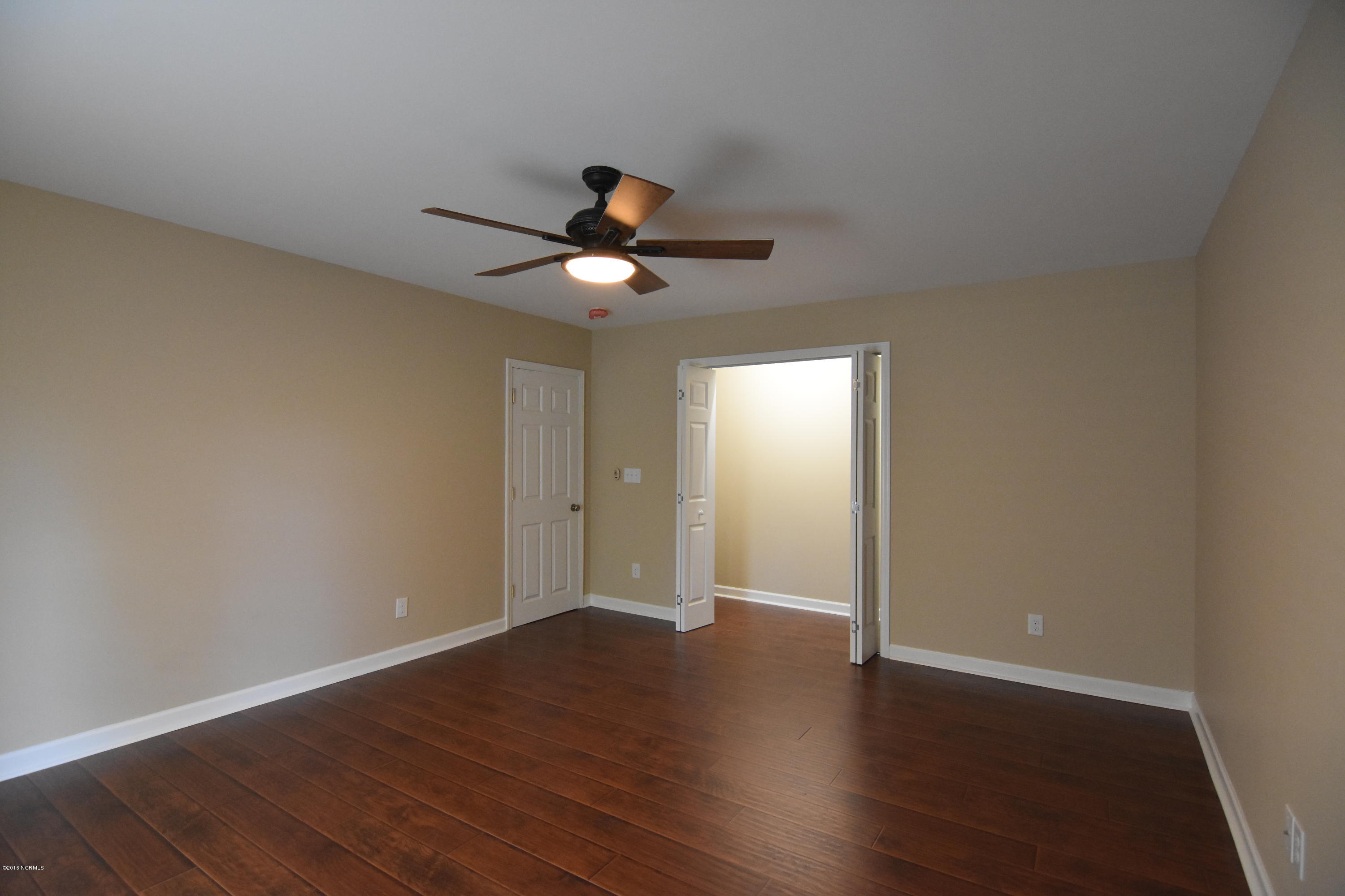 503 West Grantham Road New Bern, NC 28562 - Photo 20 of 25 Guest Bedroom