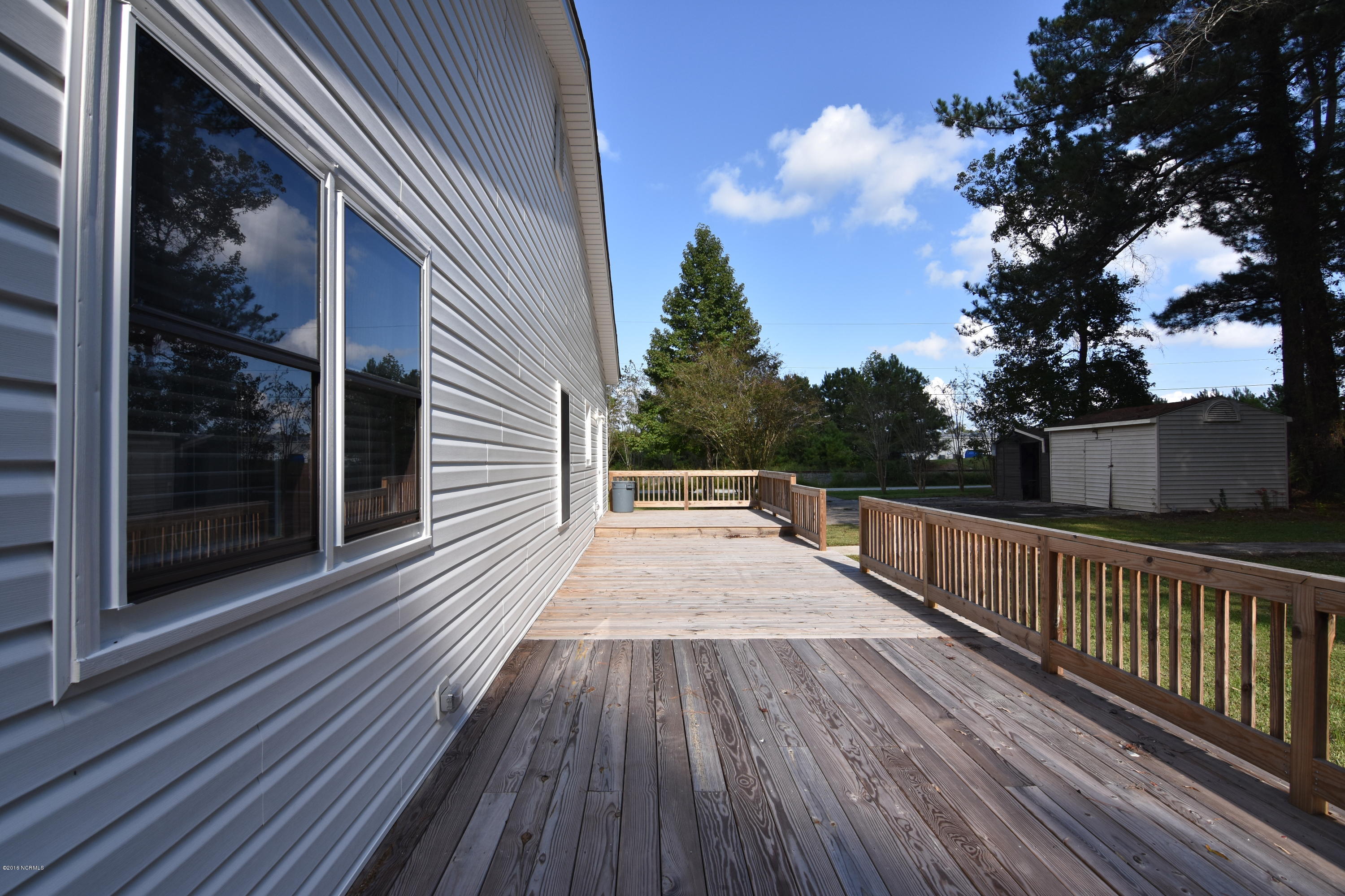 503 West Grantham Road New Bern, NC 28562 - Photo 23 of 25 Back Porch