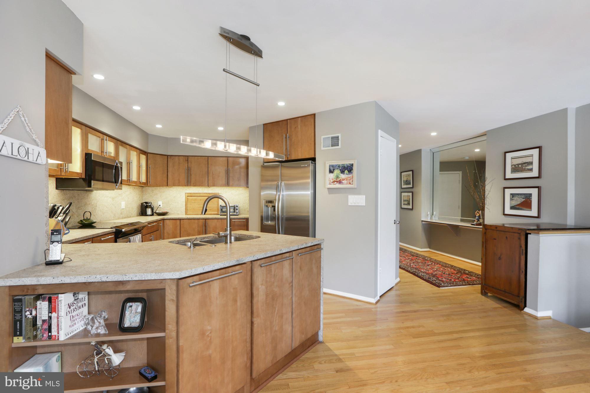 1969 Lakeport Way Reston, VA 20191 - Photo 7 of 32