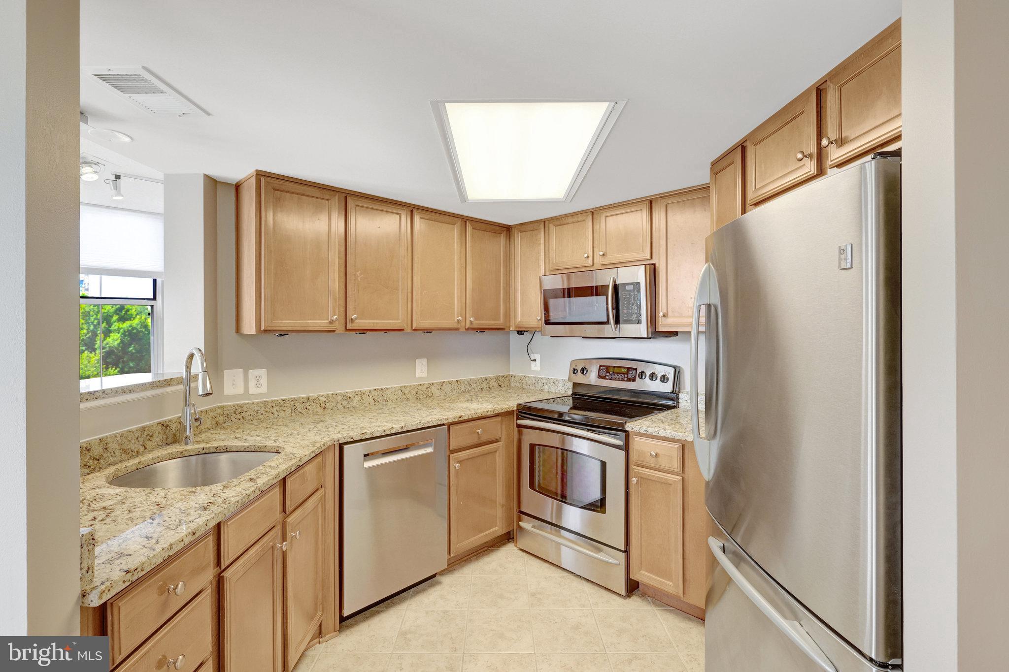 11800 Sunset Hills Road, Unit 621 Reston, VA 20190 - Photo 12 of 43 Gallery Image 12