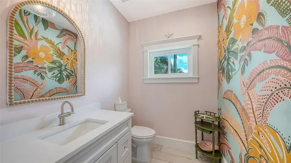 $4,295,000 | 723 Key Royale Drive, Holmes Beach, FL 34217