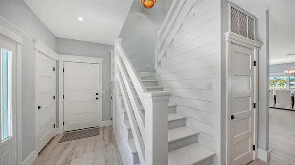 $4,295,000 | 723 Key Royale Drive, Holmes Beach, FL 34217