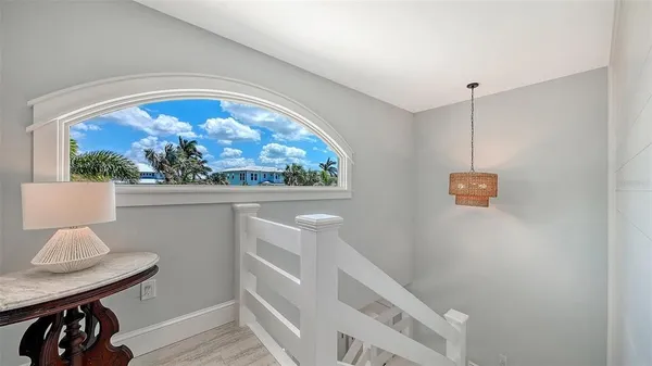 $4,295,000 | 723 Key Royale Drive, Holmes Beach, FL 34217