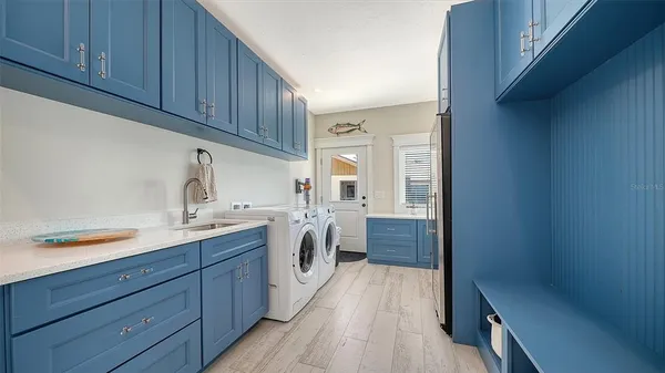 $4,295,000 | 723 Key Royale Drive, Holmes Beach, FL 34217