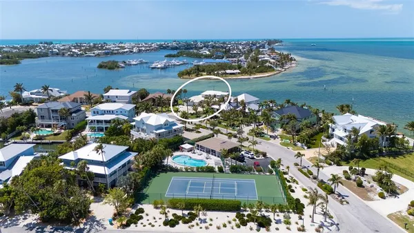 $4,295,000 | 723 Key Royale Drive, Holmes Beach, FL 34217
