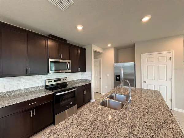 $2,350 | 2509 Red Spruce Way, Ocoee, FL 34761