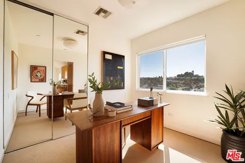 $1,549,000 | 2112 Duane Street, Los Angeles, CA 90039