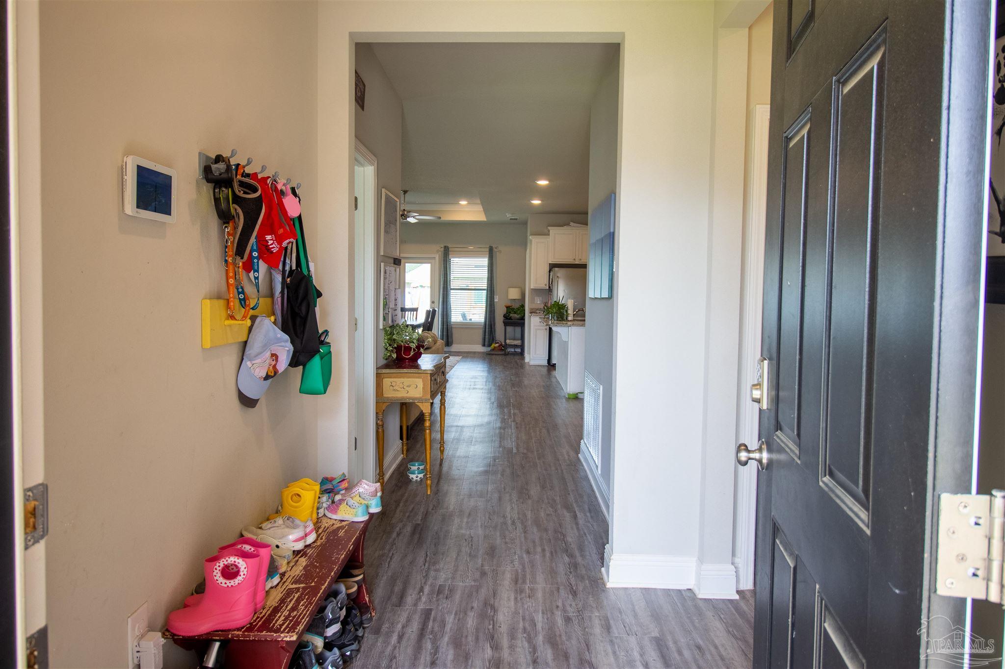 5375 Red Shoulder Road Milton, FL 32571 - Photo 4 of 38 a view of interior of the house