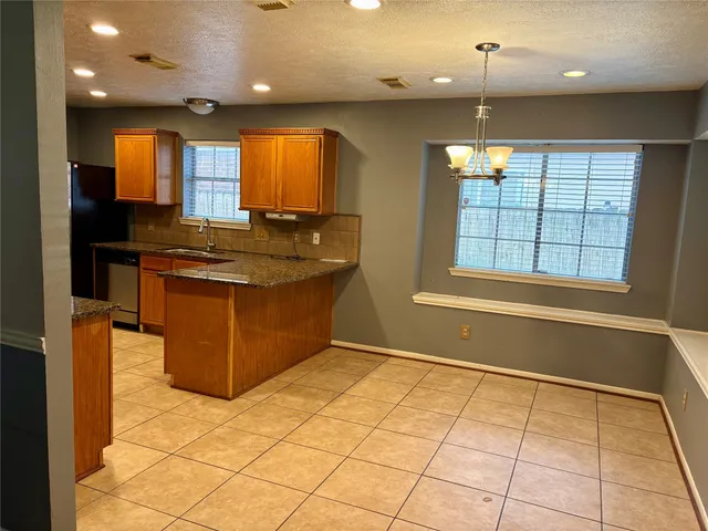 $2,350 | 6510 Summit Ridge Court, Houston, TX 77085