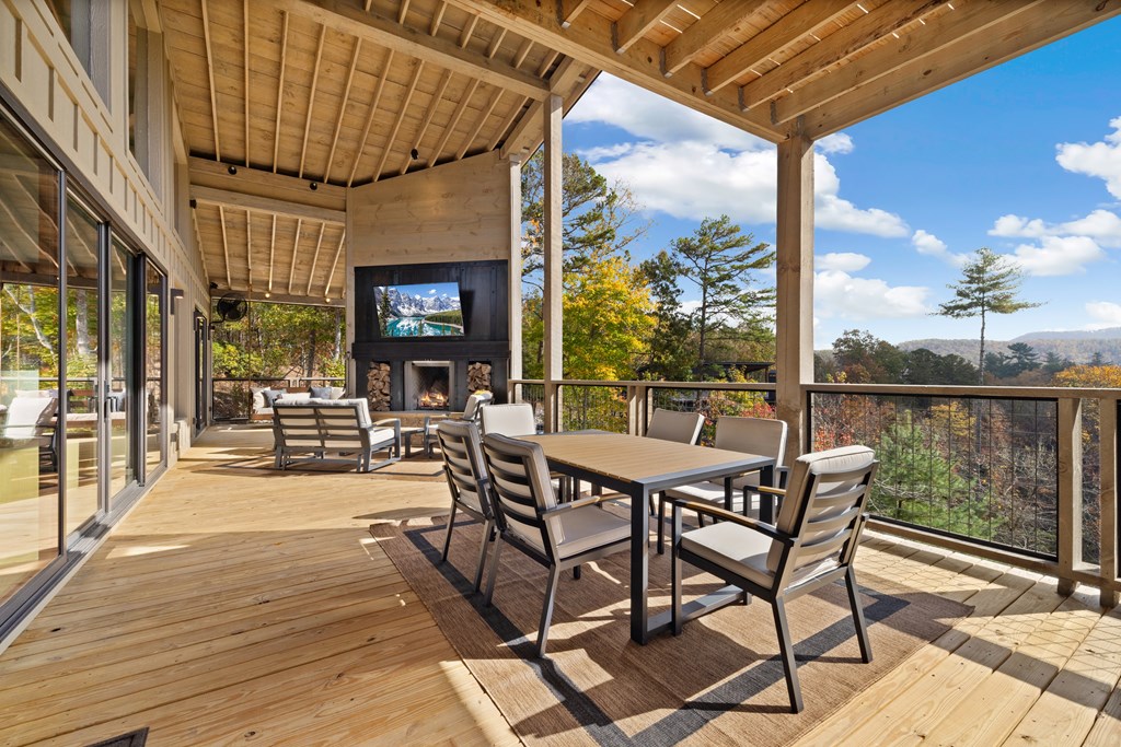 142 Sequoia Ridge Blue Ridge, GA 30513 - Photo 13 of 45