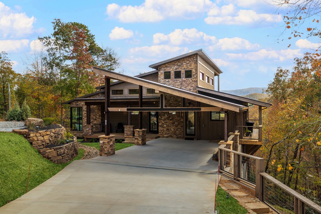 142 Sequoia Ridge Blue Ridge, GA 30513 - Photo 2 of 45