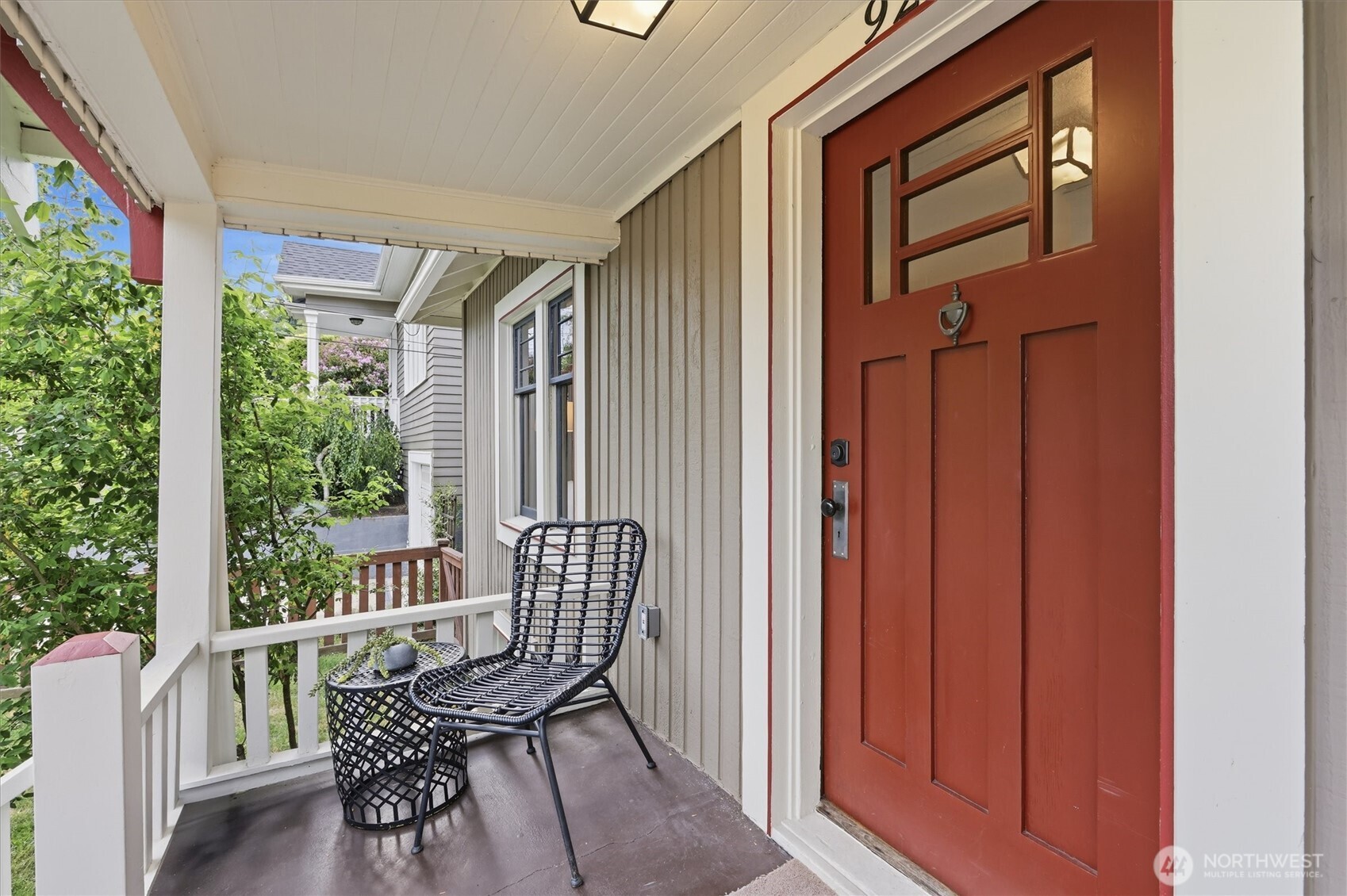 924 North 75th Street Seattle, WA 98103 - Photo 3 of 38