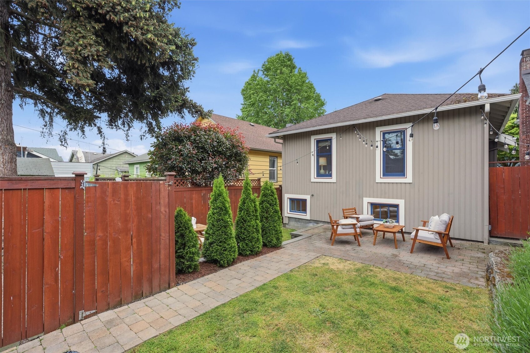 924 North 75th Street Seattle, WA 98103 - Photo 34 of 38