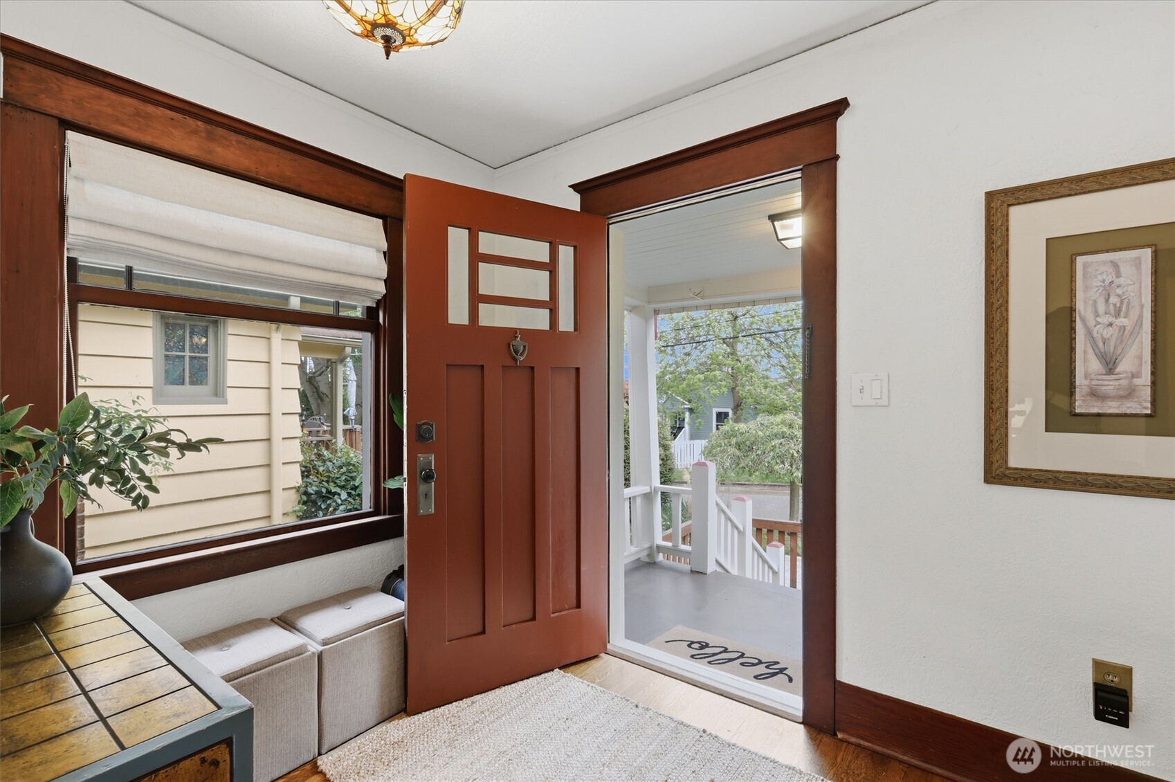 924 North 75th Street Seattle, WA 98103 - Photo 5 of 38