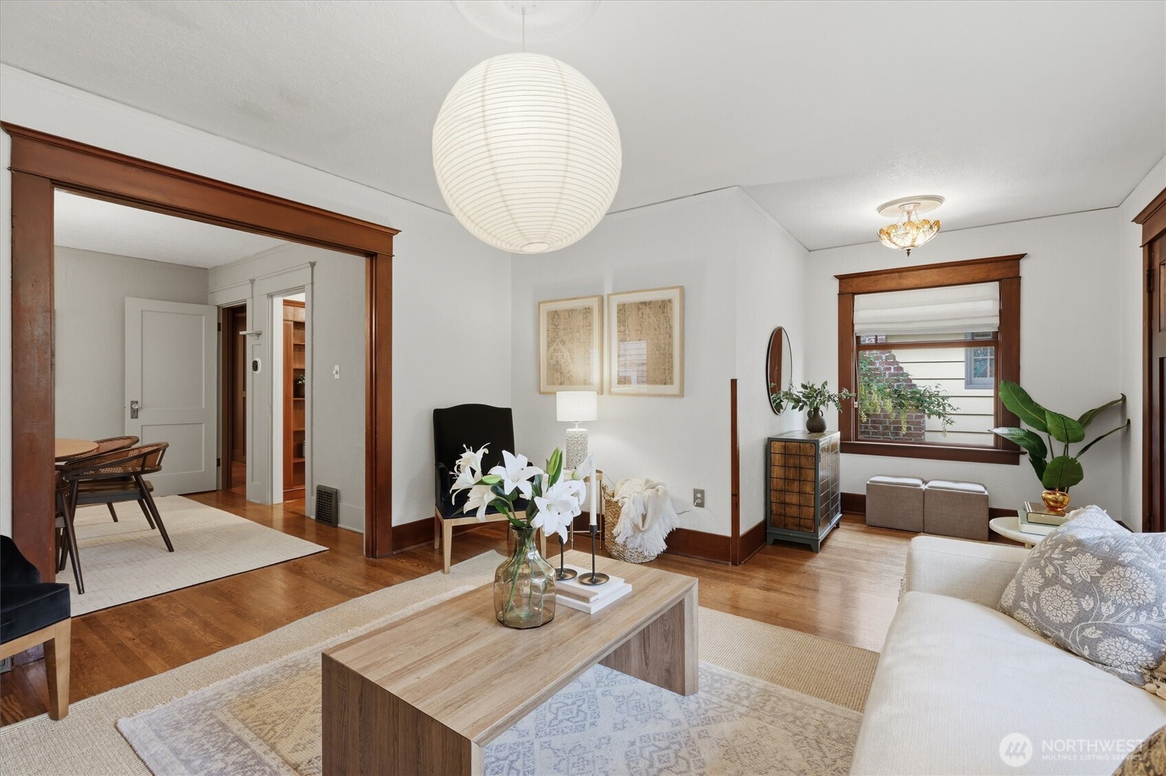 924 North 75th Street Seattle, WA 98103 - Photo 8 of 38