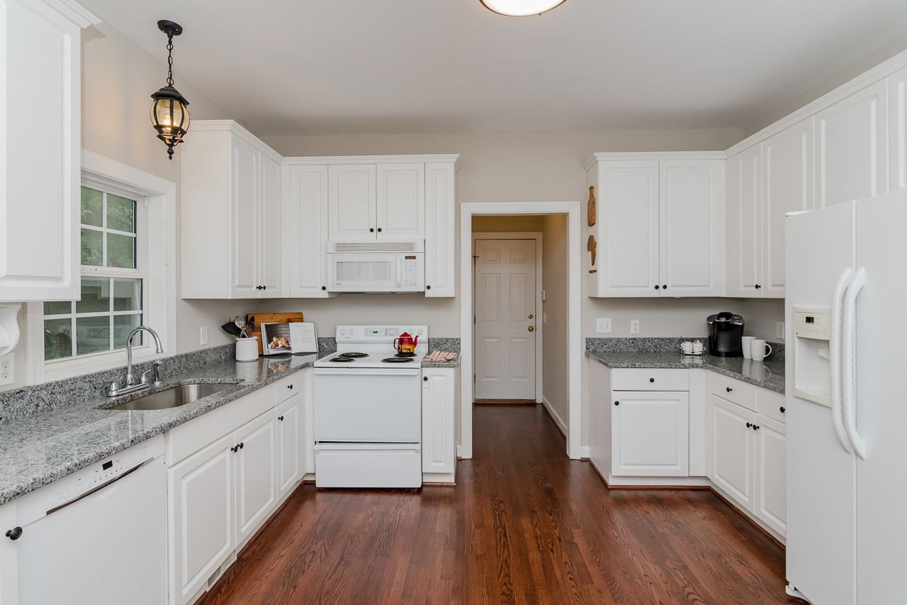 825 Cedar Downs Drive Raleigh, NC 27607 - Photo 7 of 19 Photo 7