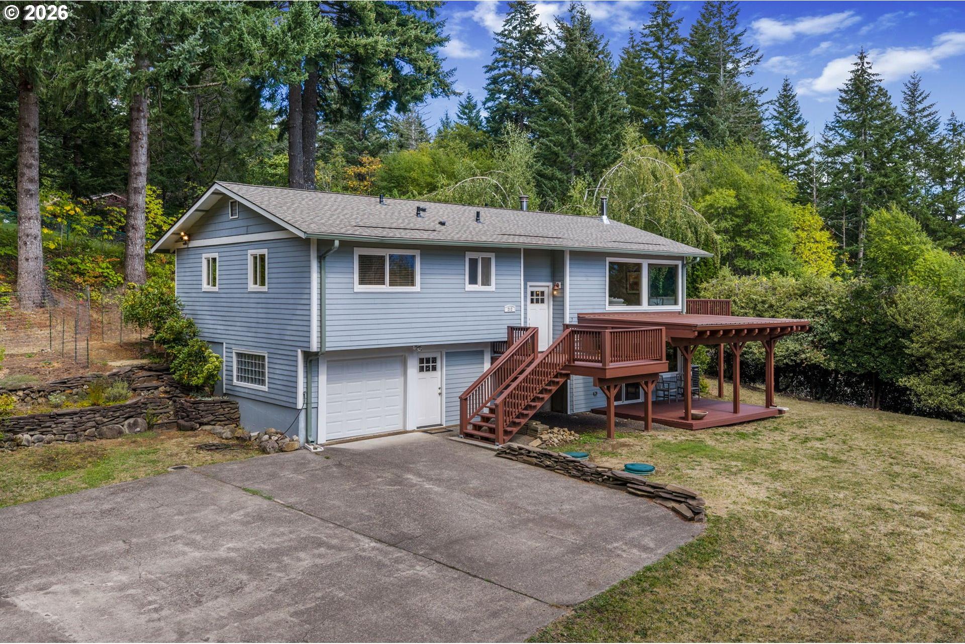 212 Stewart Road Stevenson, WA 98648 - Photo 1 of 30 Gallery Image 1