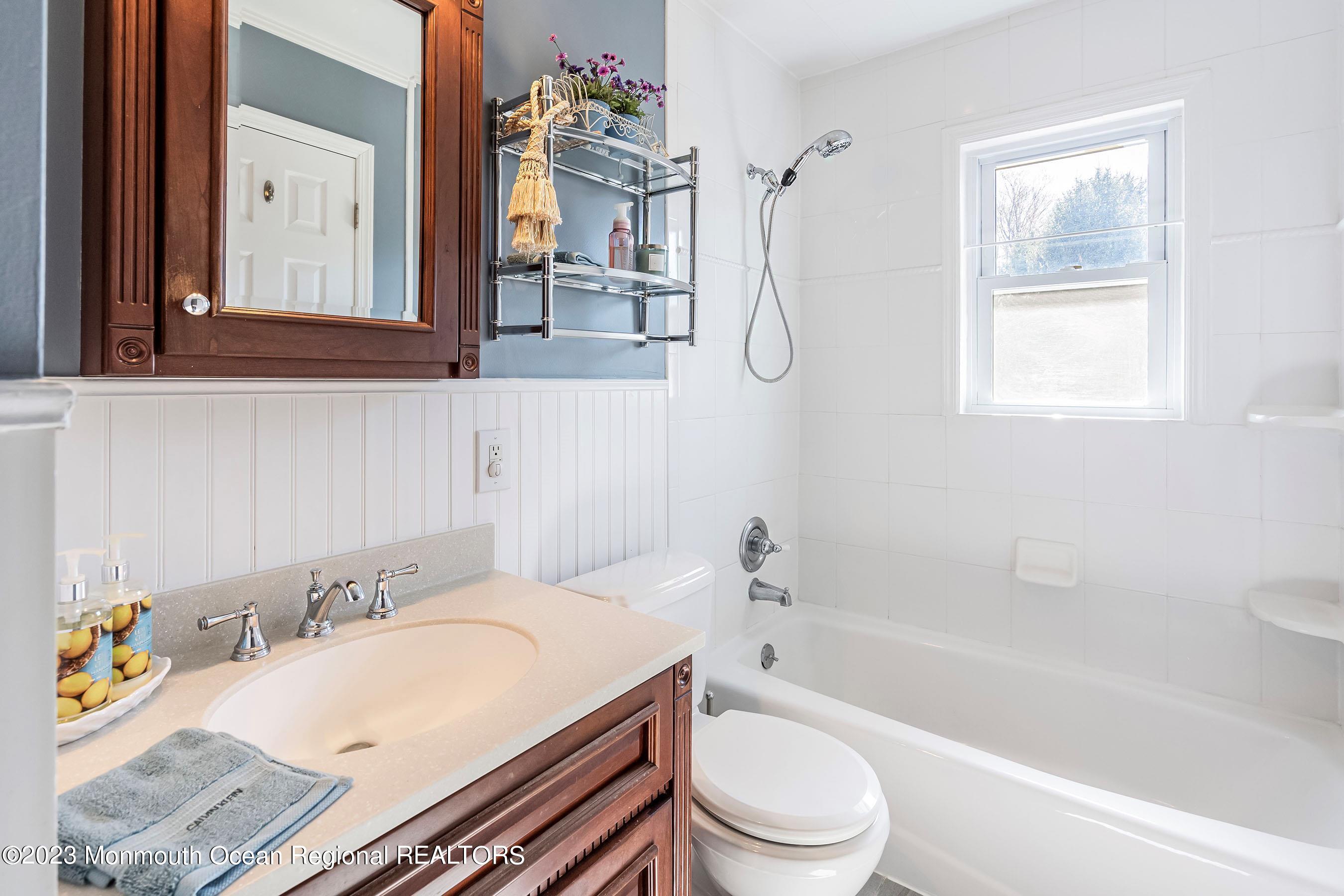6 Welsh Road Lebanon, NJ 08833 - Photo 15 of 33 Master Bathroom