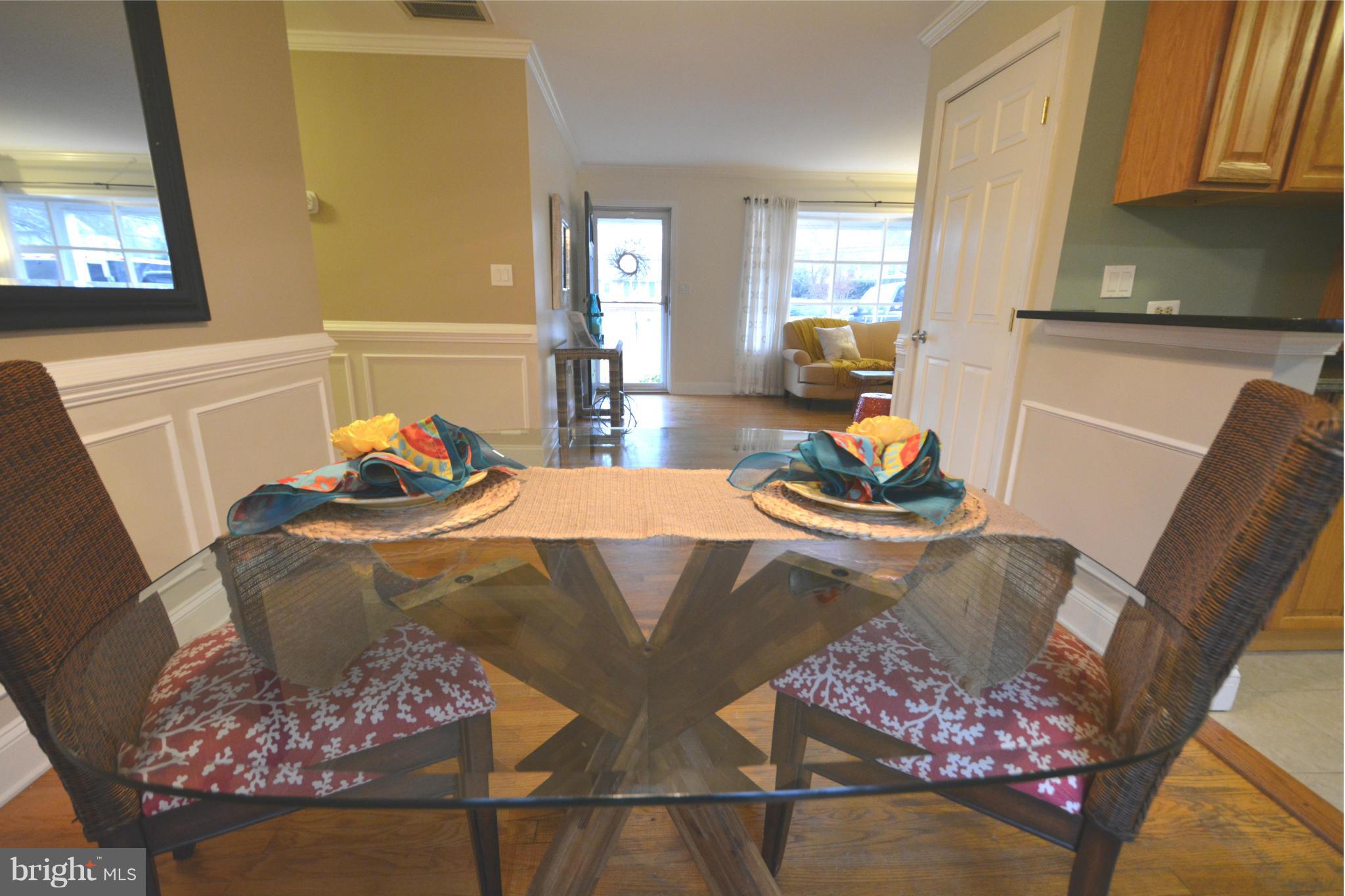 211 Magothy Beach Road Pasadena, MD 21122 - Photo 13 of 30 Dining Room