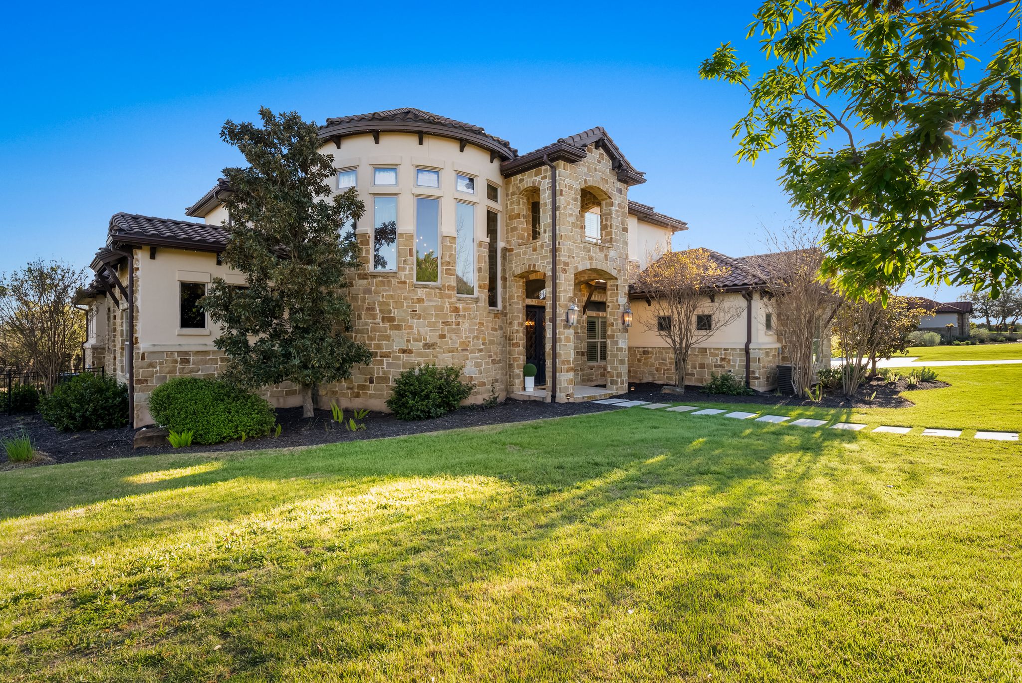 11713 Shoreview Overlook Austin, TX 78732 - Photo 4 of 40