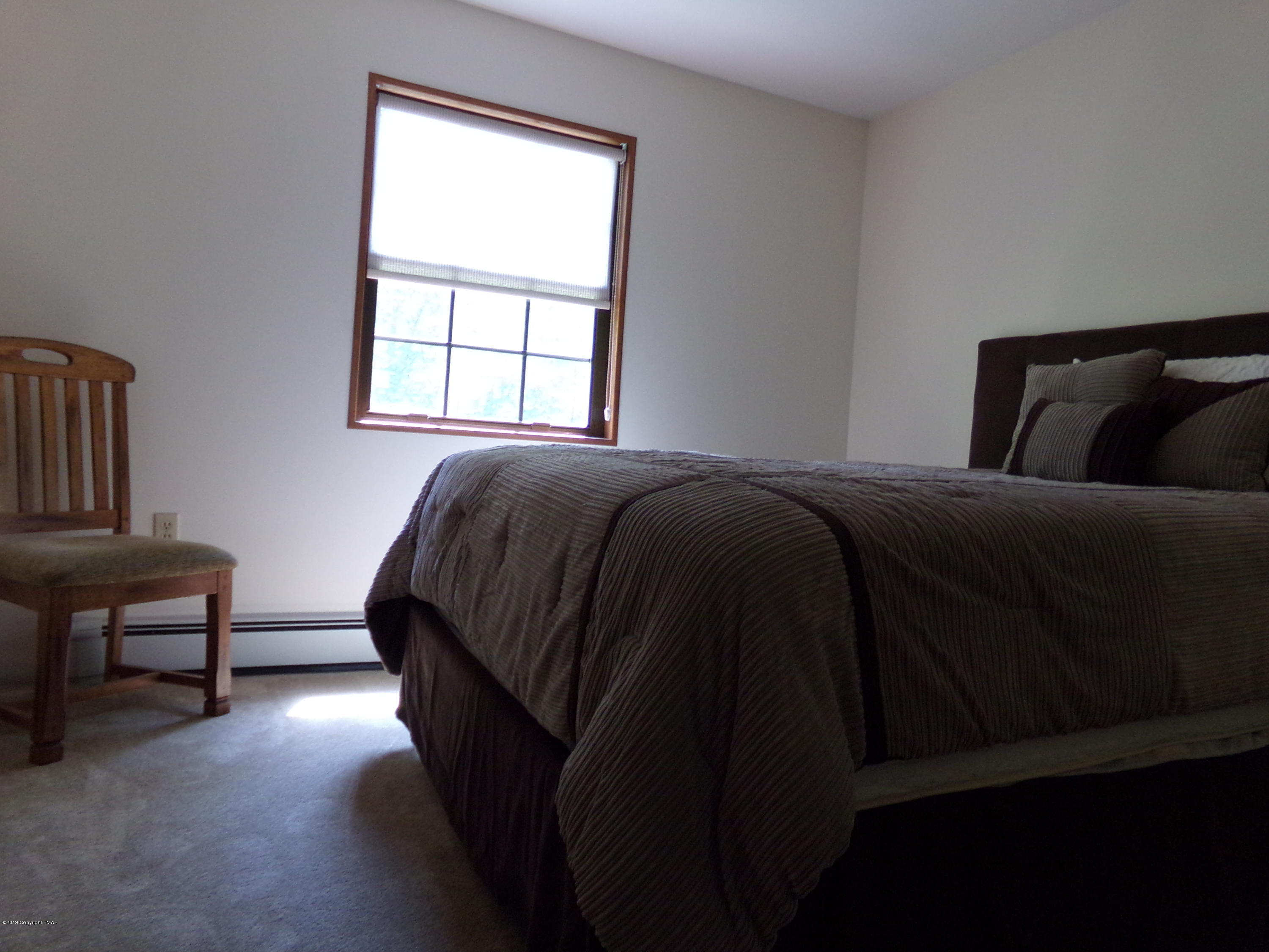 3140 Spring Court Bushkill, PA 18324 - Photo 31 of 43 100_1615