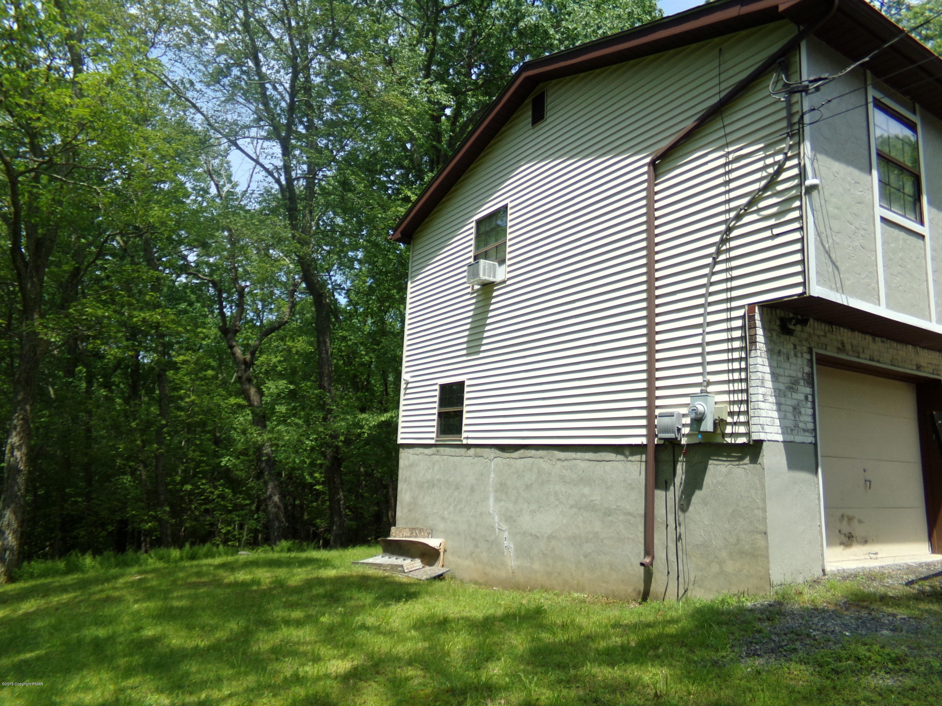3140 Spring Court Bushkill, PA 18324 - Photo 34 of 43 100_1681