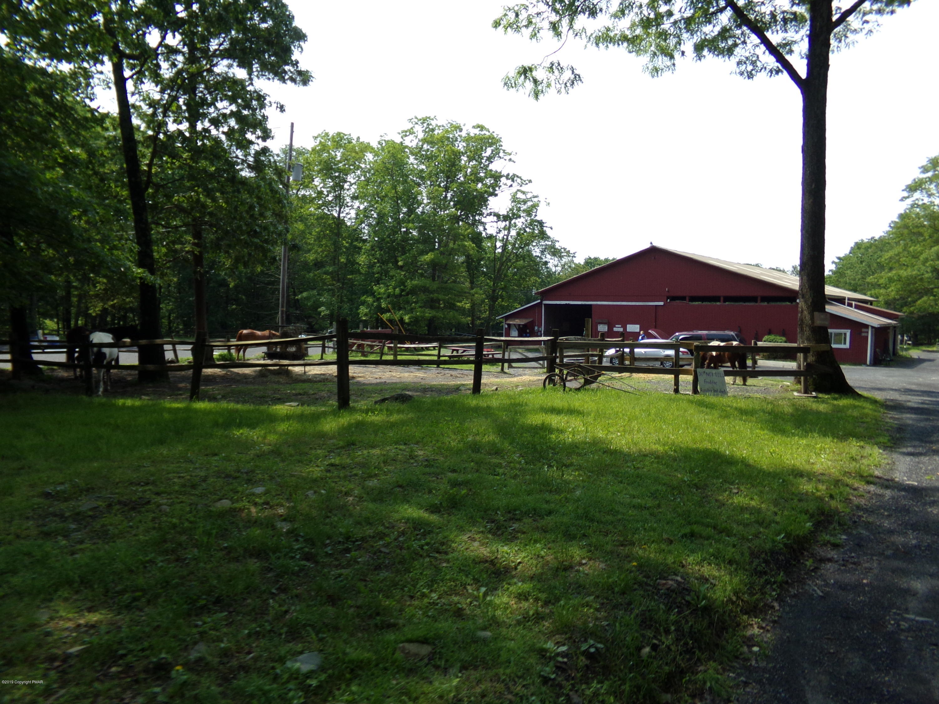 3140 Spring Court Bushkill, PA 18324 - Photo 41 of 43 Horse Stables