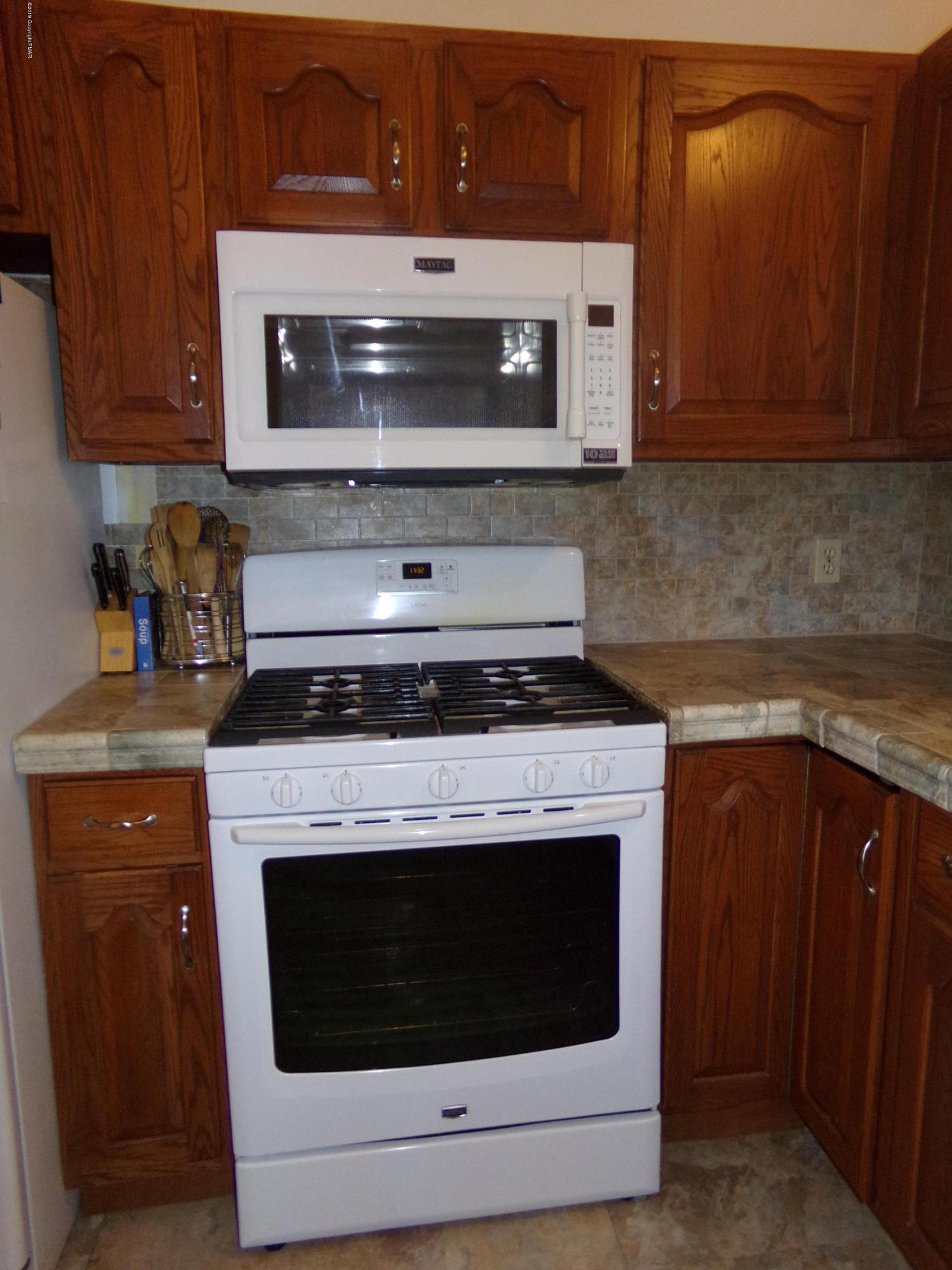 3140 Spring Court Bushkill, PA 18324 - Photo 6 of 43 100_1642