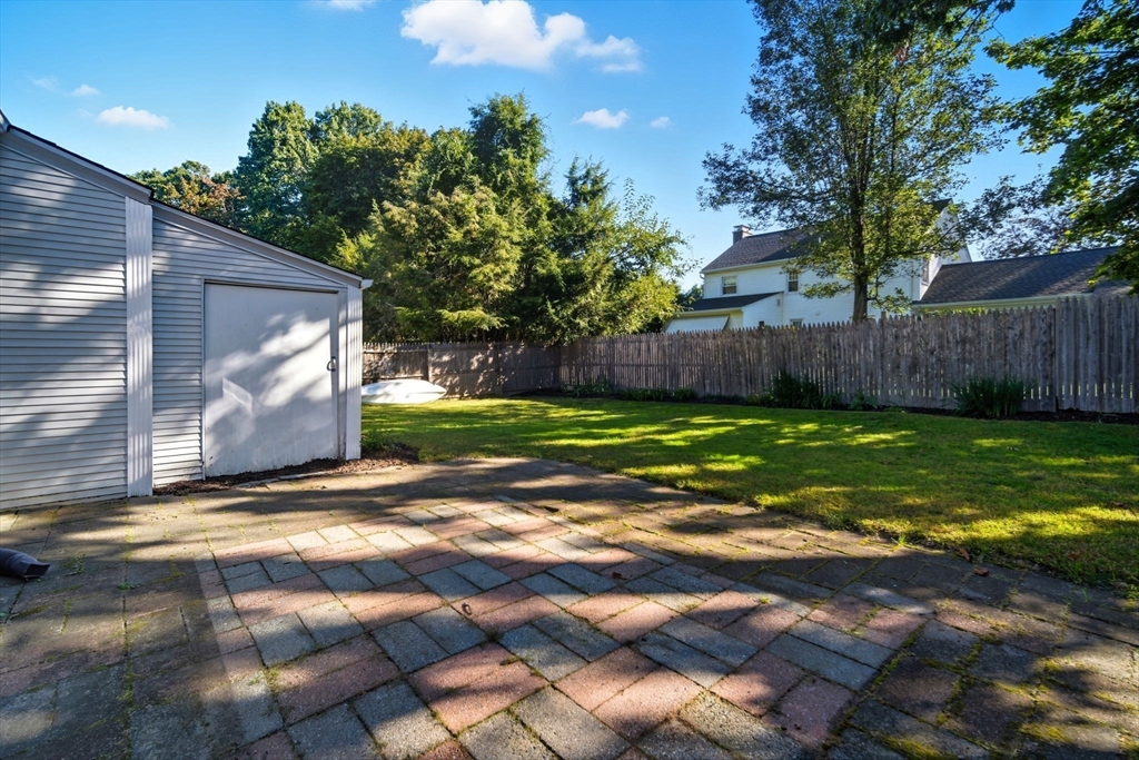 135 Dayton Street Springfield, MA 01118 - Photo 20 of 22 Gallery Image 20