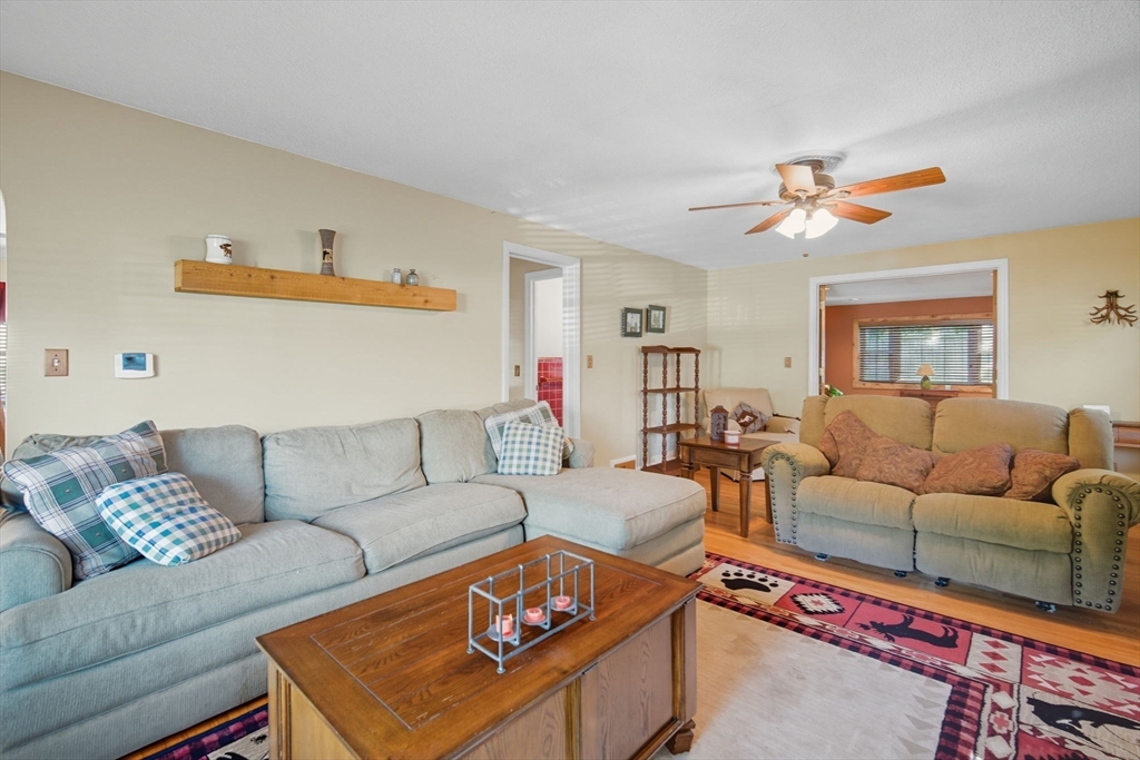 135 Dayton Street Springfield, MA 01118 - Photo 6 of 22 Gallery Image 6