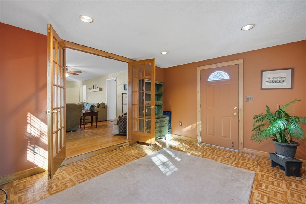 135 Dayton Street Springfield, MA 01118 - Photo 8 of 22 Gallery Image 8