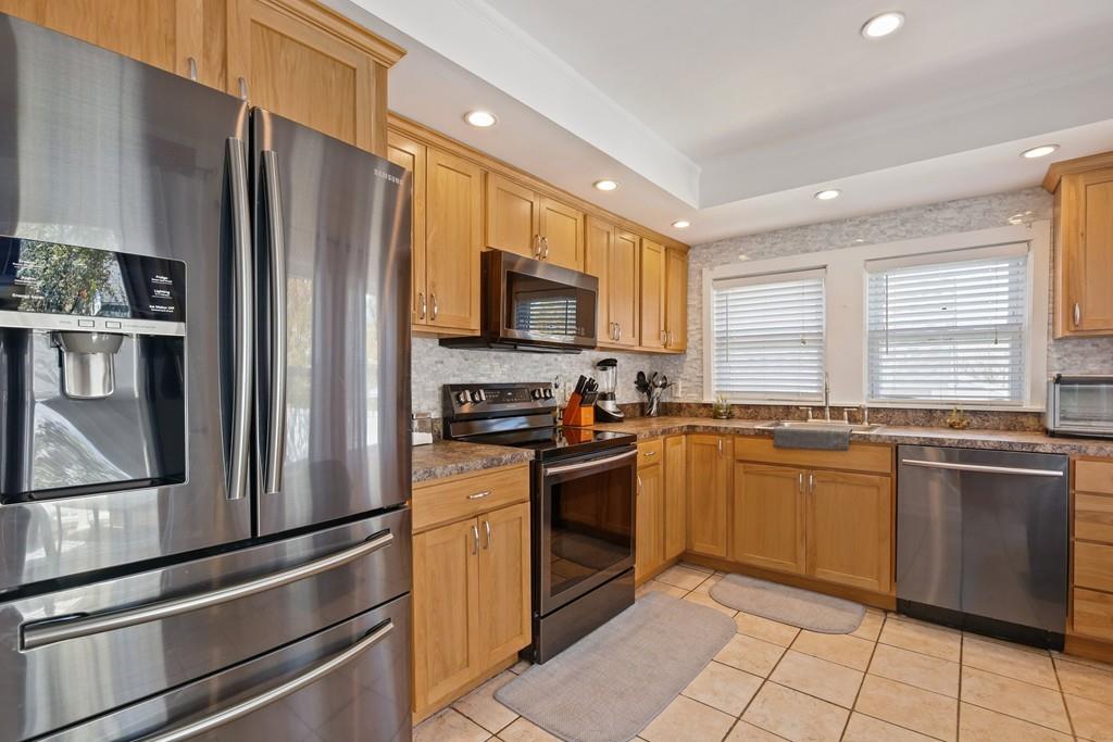 903 Riverside Drive Methuen, MA 01844 - Photo 13 of 35 Gallery Image 13