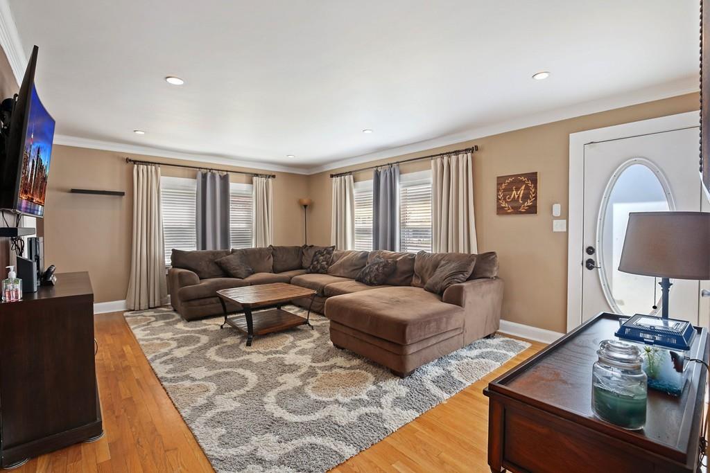 903 Riverside Drive Methuen, MA 01844 - Photo 2 of 35 Gallery Image 2