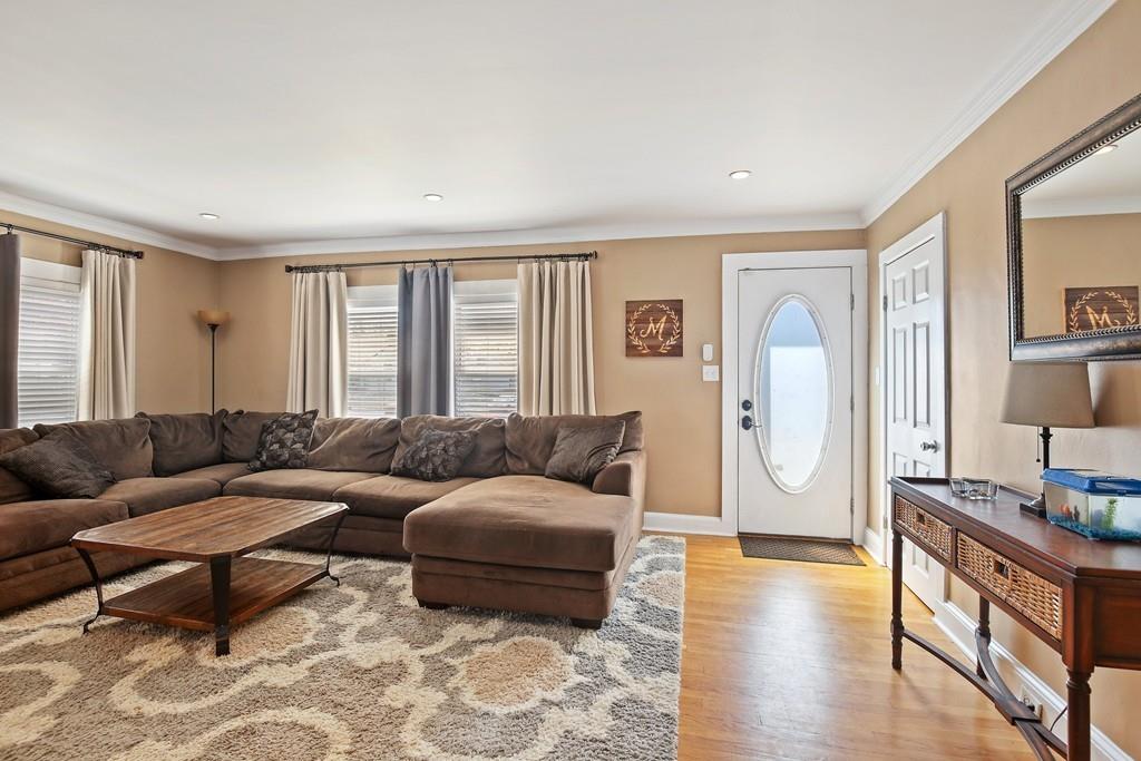 903 Riverside Drive Methuen, MA 01844 - Photo 5 of 35 Gallery Image 5