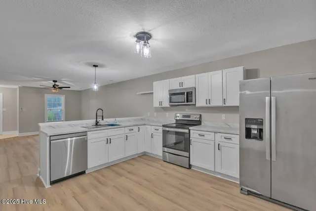 $1,500 | 157 West Murrow Lane, Jacksonville, NC 28546