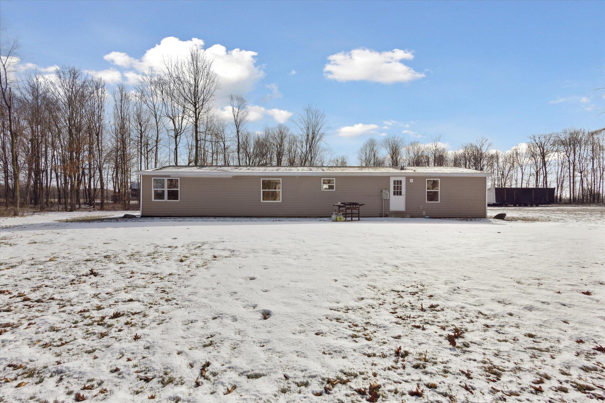 4087 Amble Road Coral, MI 49322 - Photo 22 of 56 33-4087-N-Amble-Rd-Coral-MI-49322-Window