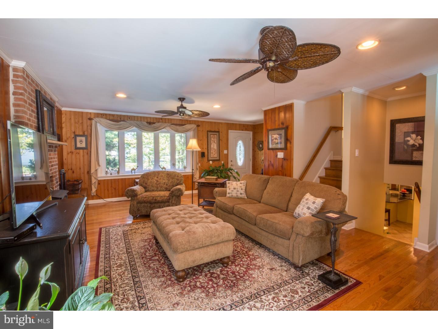 1521 Almshouse Road Jamison, PA 18929 - Photo 4 of 23 Gallery Image 4