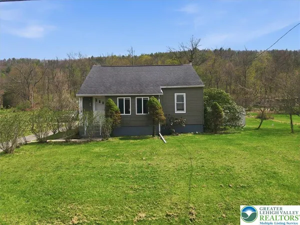$279,000 | 817 Oak Grove Drive, Lehighton, PA 18235