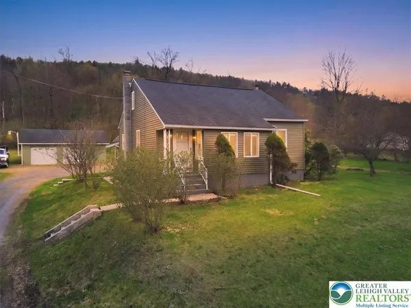 $279,000 | 817 Oak Grove Drive, Lehighton, PA 18235