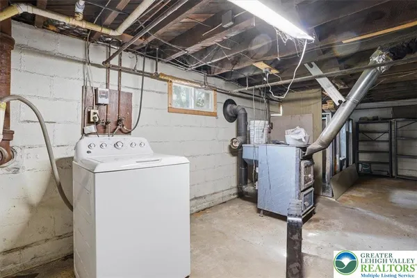 $279,000 | 817 Oak Grove Drive, Lehighton, PA 18235