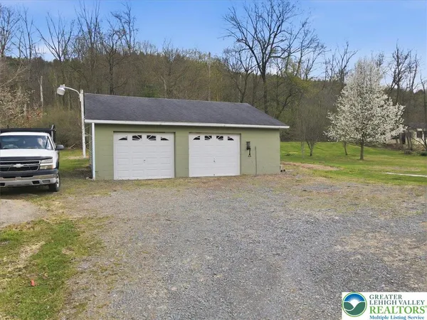 $279,000 | 817 Oak Grove Drive, Lehighton, PA 18235