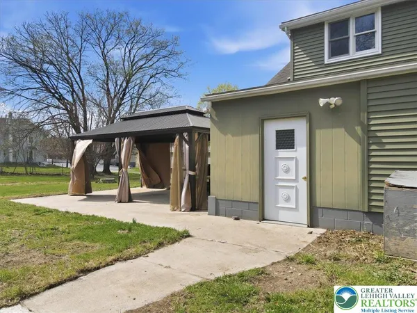 $279,000 | 817 Oak Grove Drive, Lehighton, PA 18235