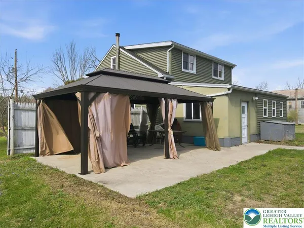 $279,000 | 817 Oak Grove Drive, Lehighton, PA 18235