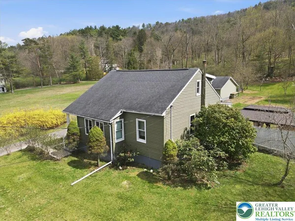 $279,000 | 817 Oak Grove Drive, Lehighton, PA 18235