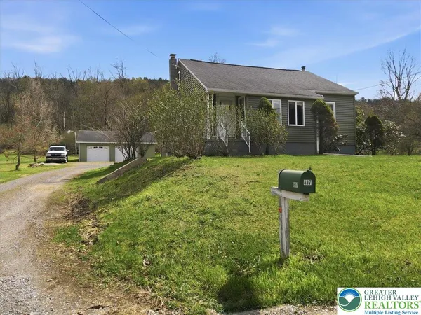$279,000 | 817 Oak Grove Drive, Lehighton, PA 18235