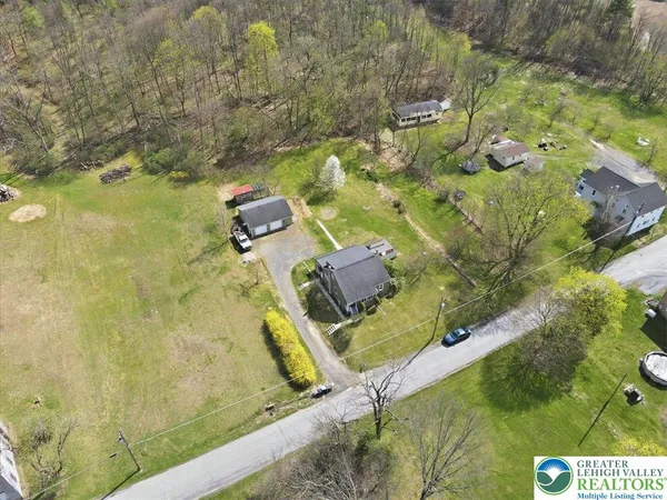 $279,000 | 817 Oak Grove Drive, Lehighton, PA 18235