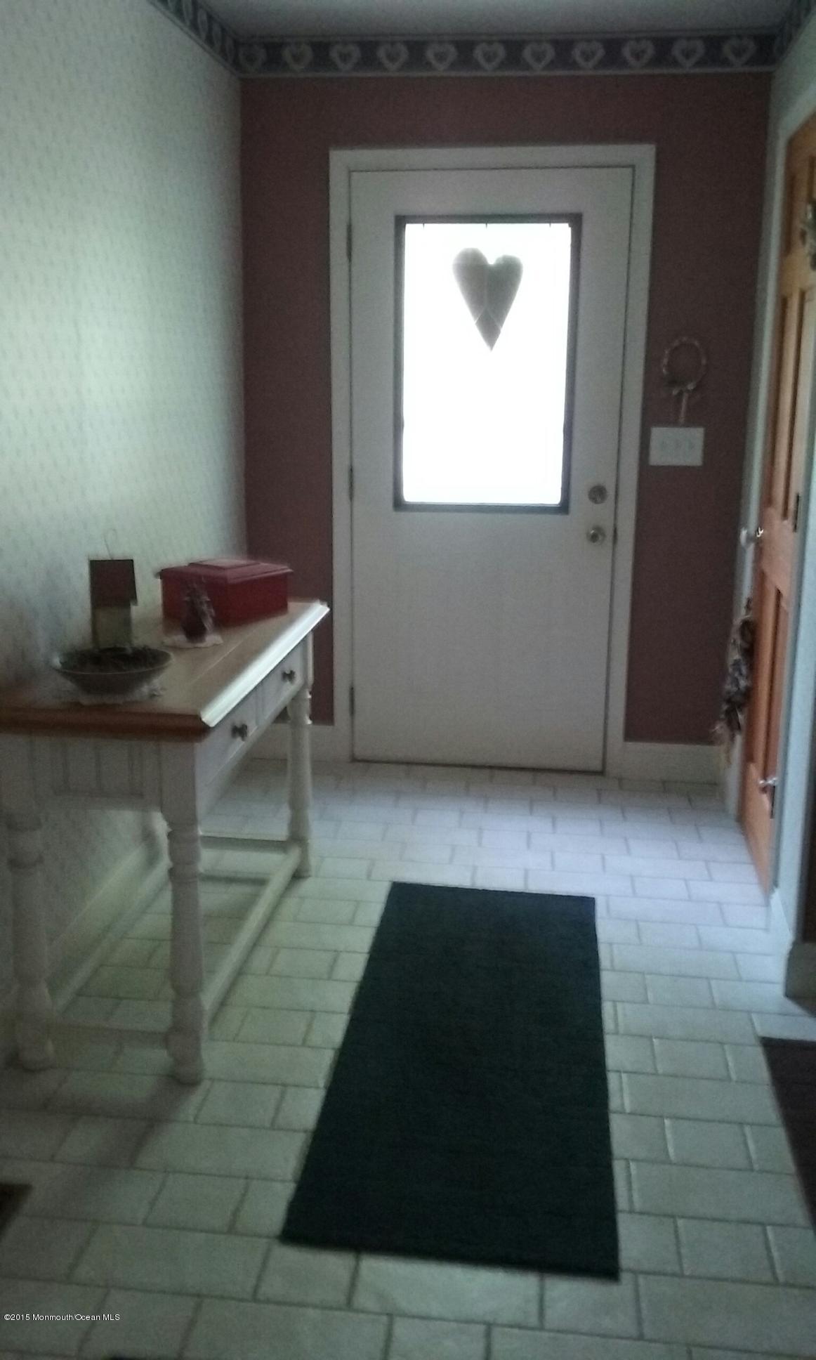 917 Elton Adelphia Road Freehold, NJ 07728 - Photo 11 of 26 EA 29