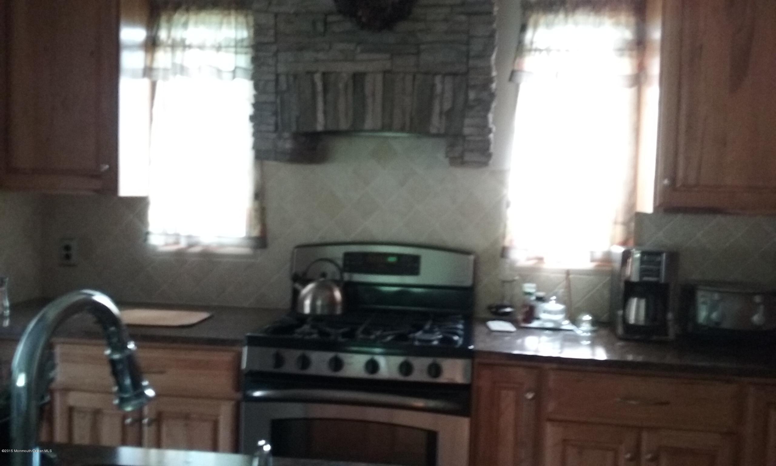 917 Elton Adelphia Road Freehold, NJ 07728 - Photo 4 of 26 EA 21