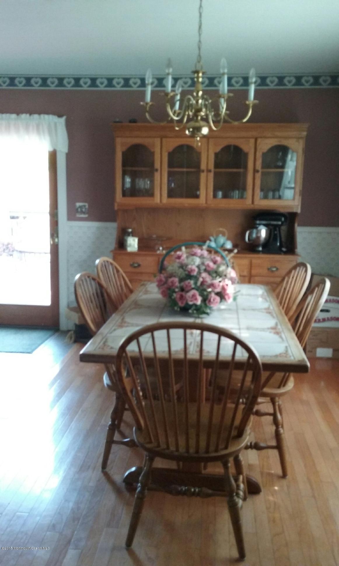 917 Elton Adelphia Road Freehold, NJ 07728 - Photo 6 of 26 EA 28