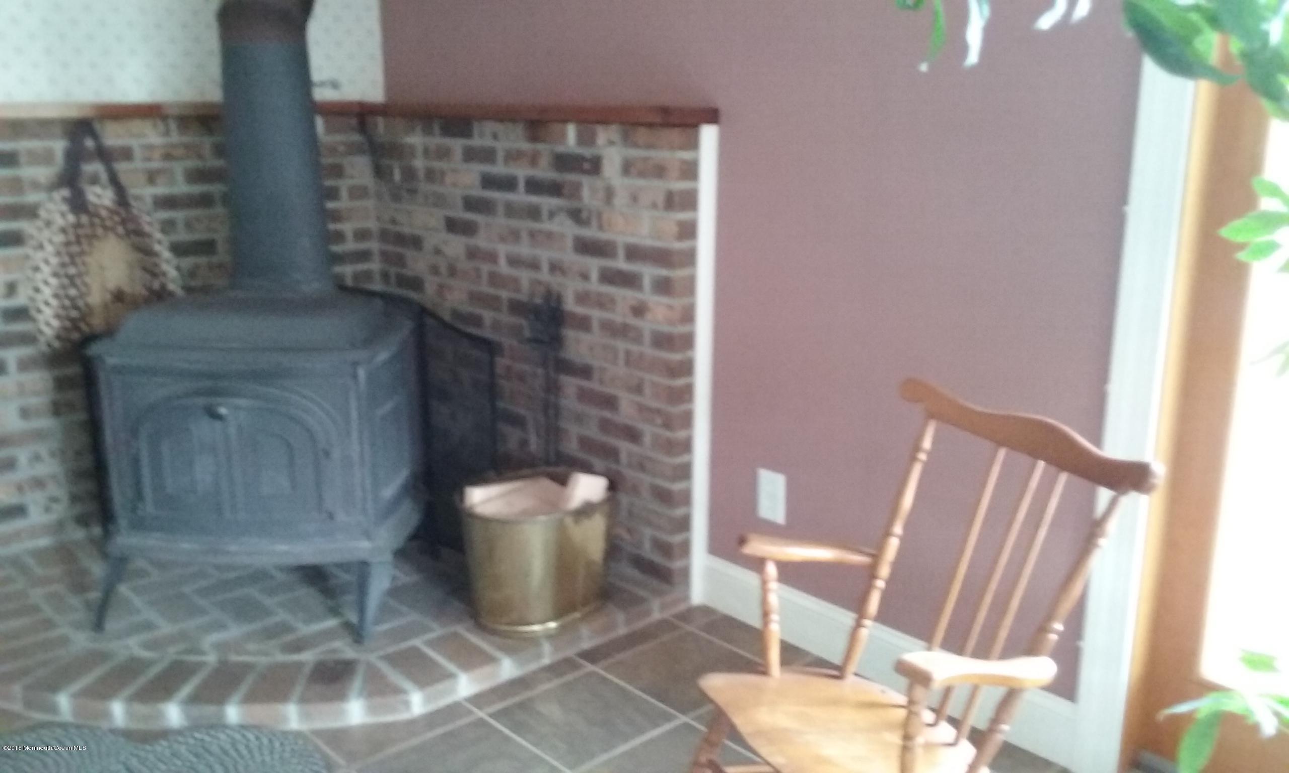 917 Elton Adelphia Road Freehold, NJ 07728 - Photo 8 of 26 EA 24